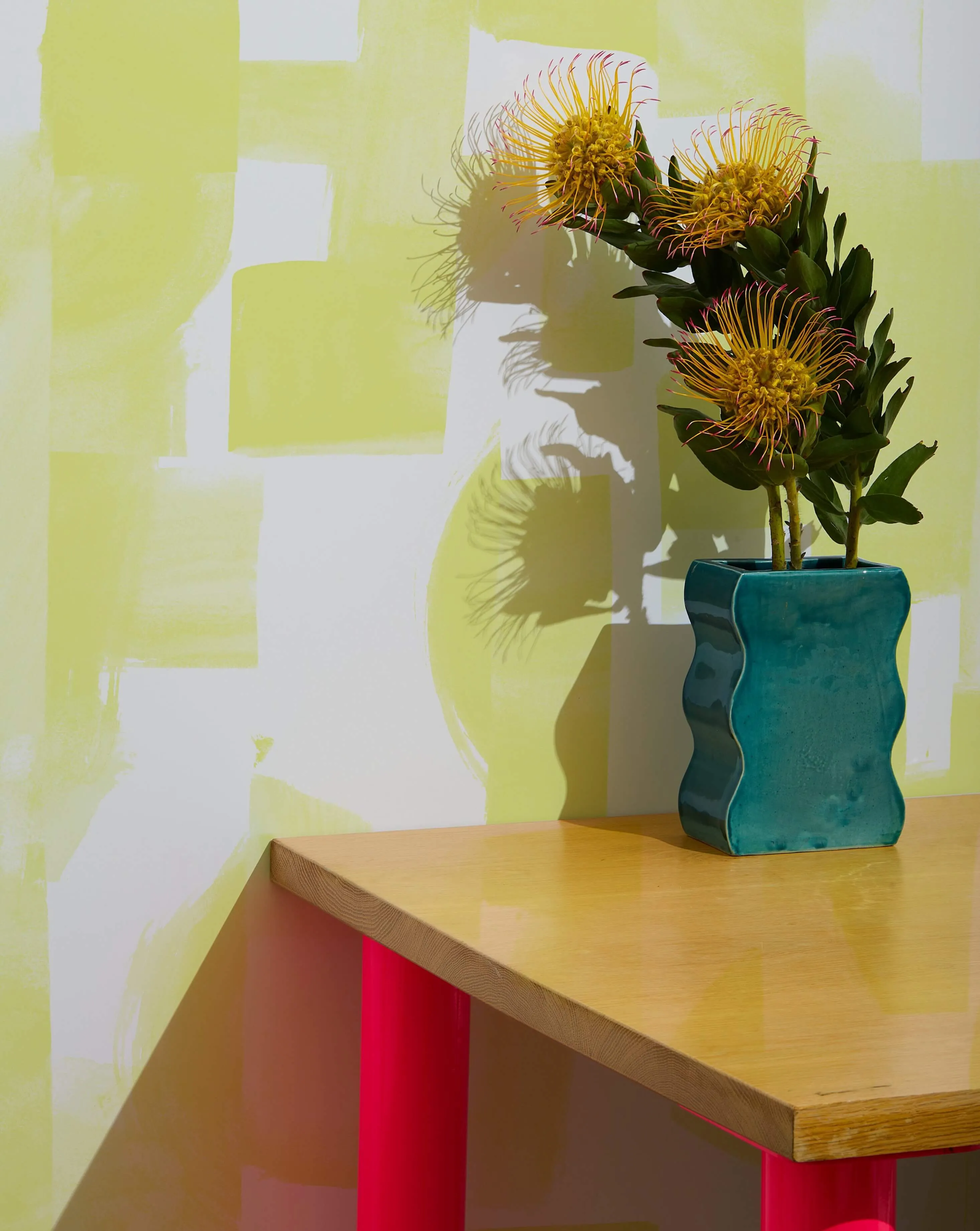 Agolise Wallpaper in Electric Sunshine on White