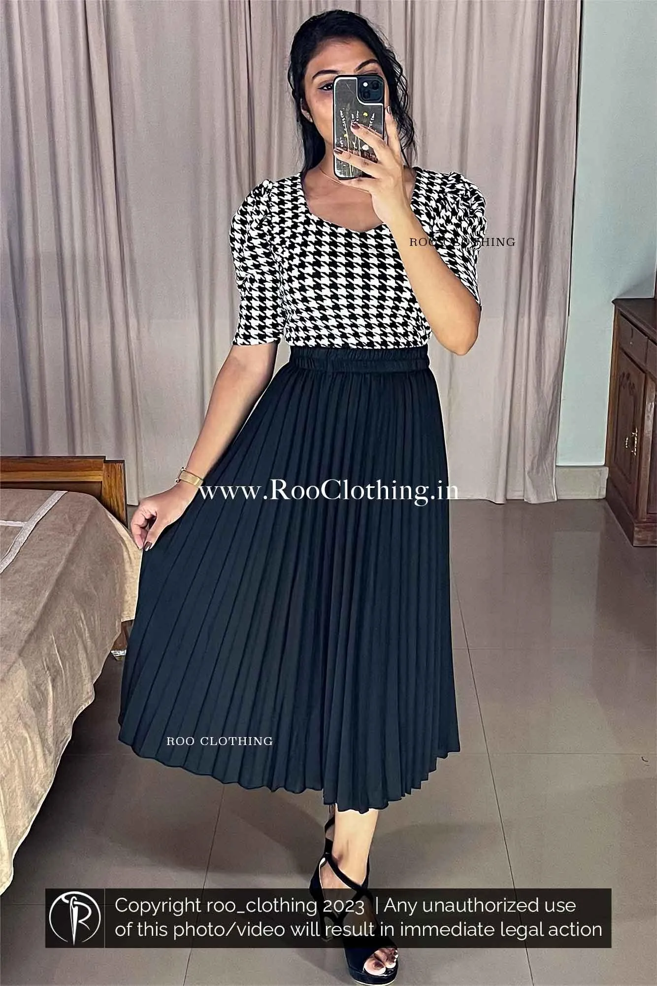 Black And White Checked T-shirt With Puff Sleeves (Top Only)