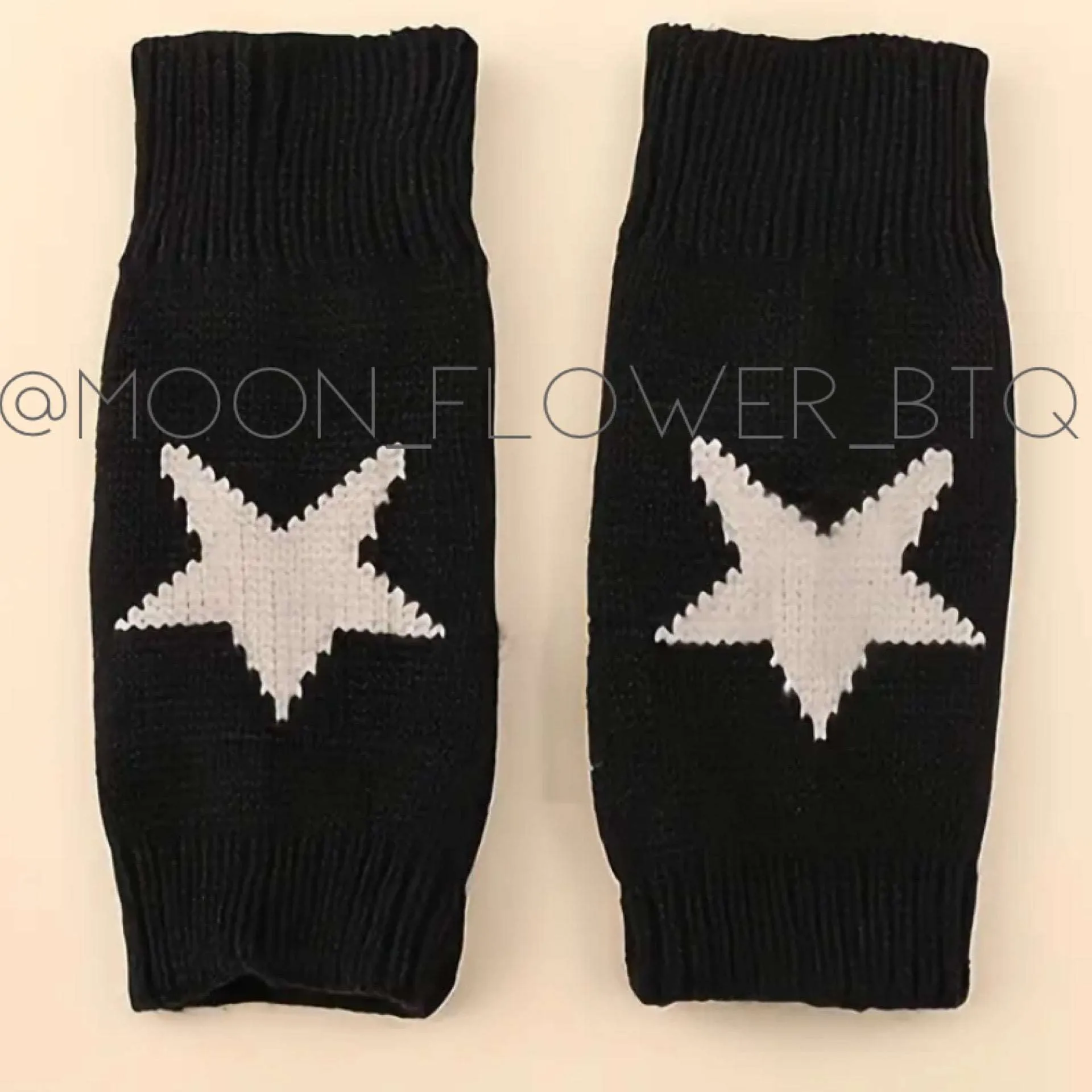 Black Star Knit Fingerless Winter Gloves