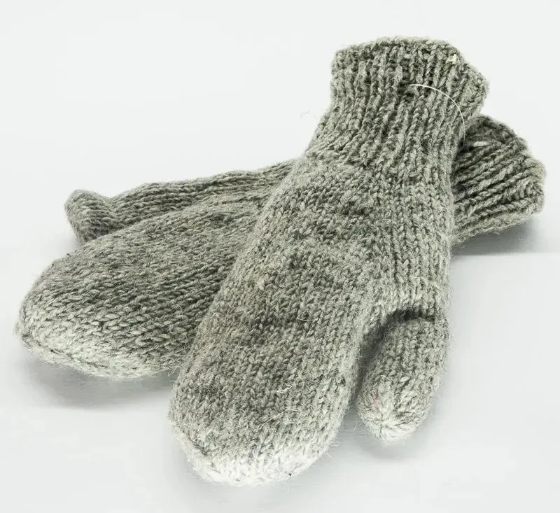 Elevate Your Style with Fingerless Woolen Hand Gloves – Fashion and Functionality Combined