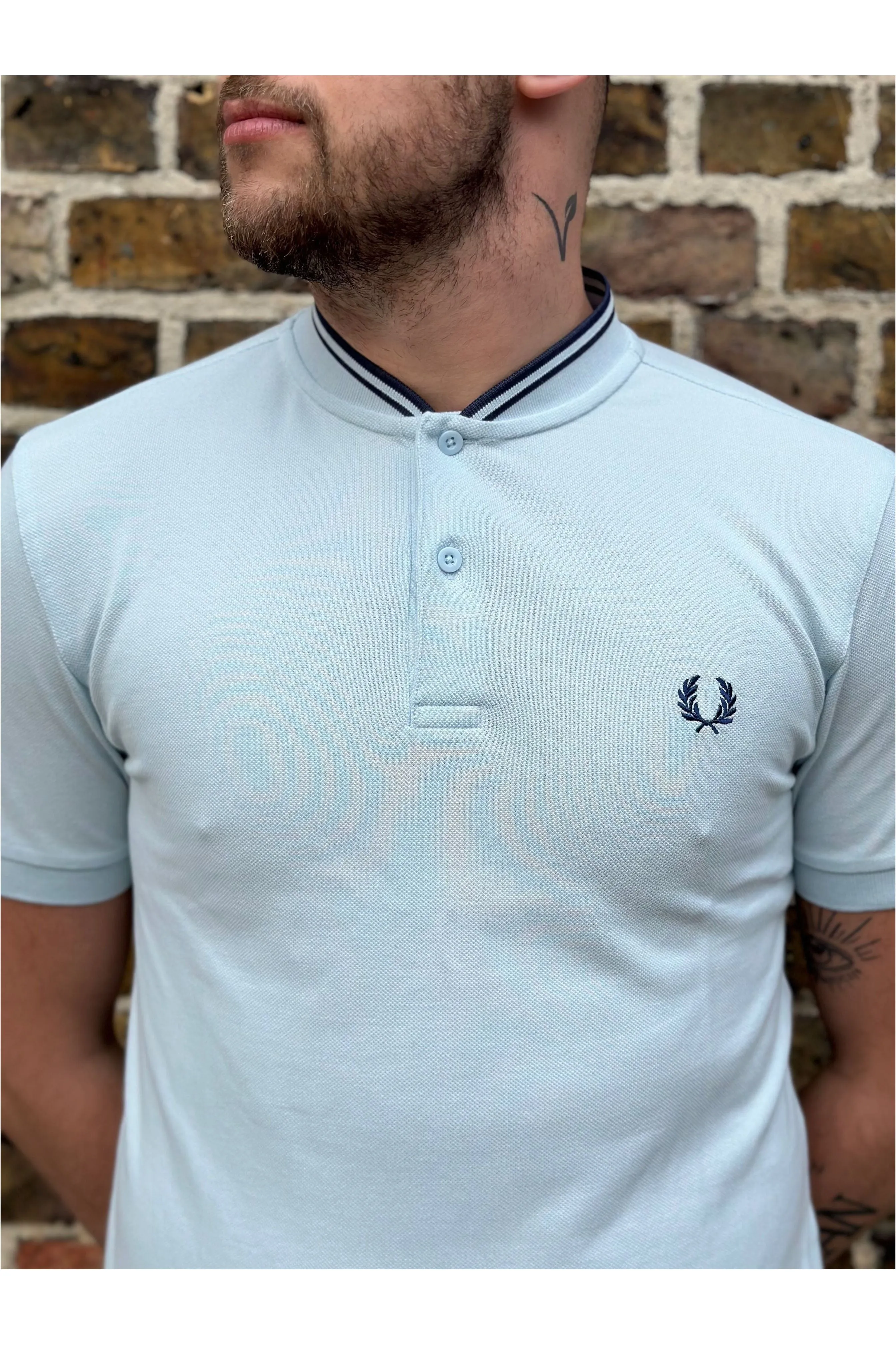 Fred Perry - M4526 Bomber Collar Light Ice / Midnight Blue - Polo