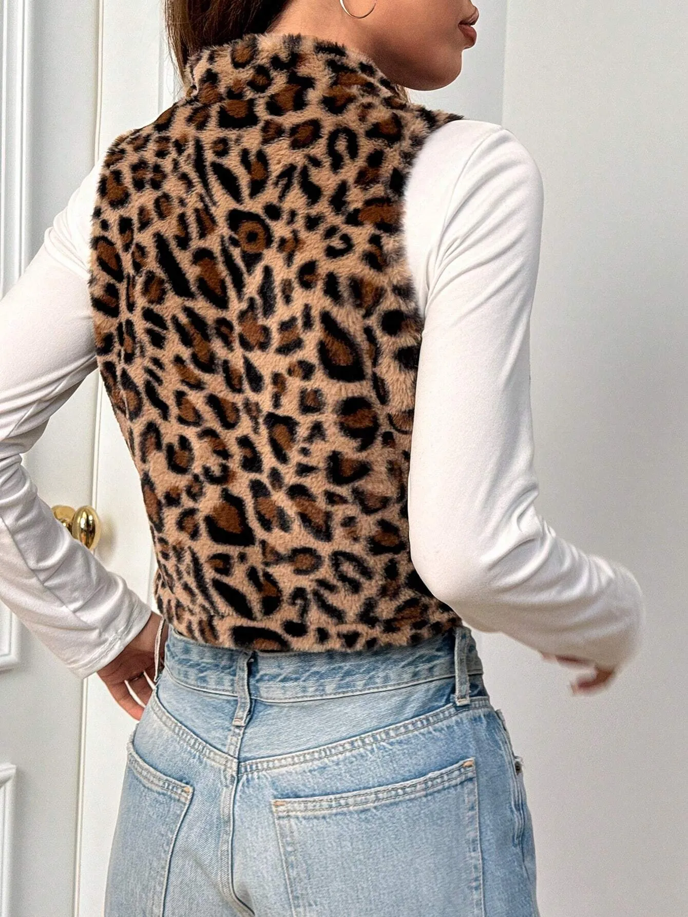 SHEIN EZwear Women's Casual Leopard Print Sleeveless Fluffy Cropped Jacket For Autumn/Winter