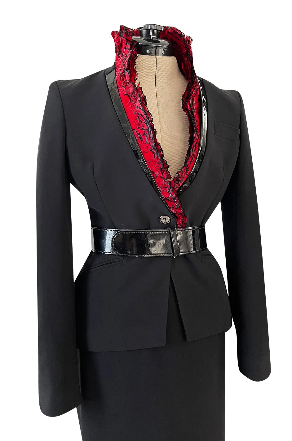 Spectacular Spring 2008 Alexander McQueen 'La Dame Bleue' Look 26 Red Feather Trim Black Suit